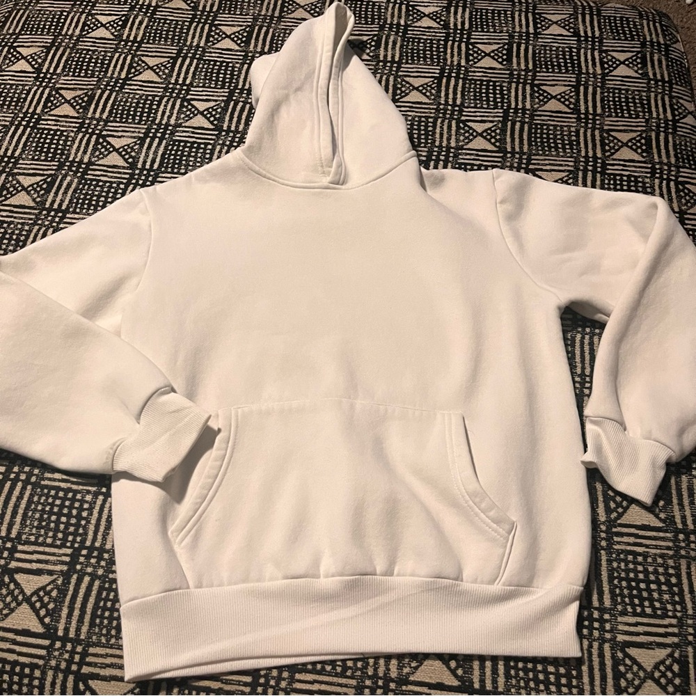 Spring & Gage kids XL White Hoodie with Front Pocket